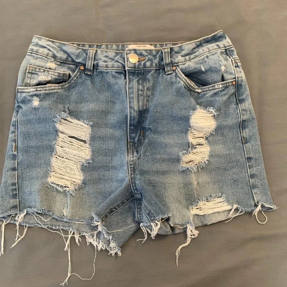 Refuge Denim Shorts Juniors 9 Blue High Rise Distressed Mom Cutoff Frayed Hem